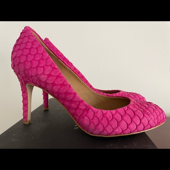 Ann Taylor OE Perfect Exotic Faux Snakeskin Pumps In Fuchsia/Pink Size US 7.5 - Picture 3 of 9